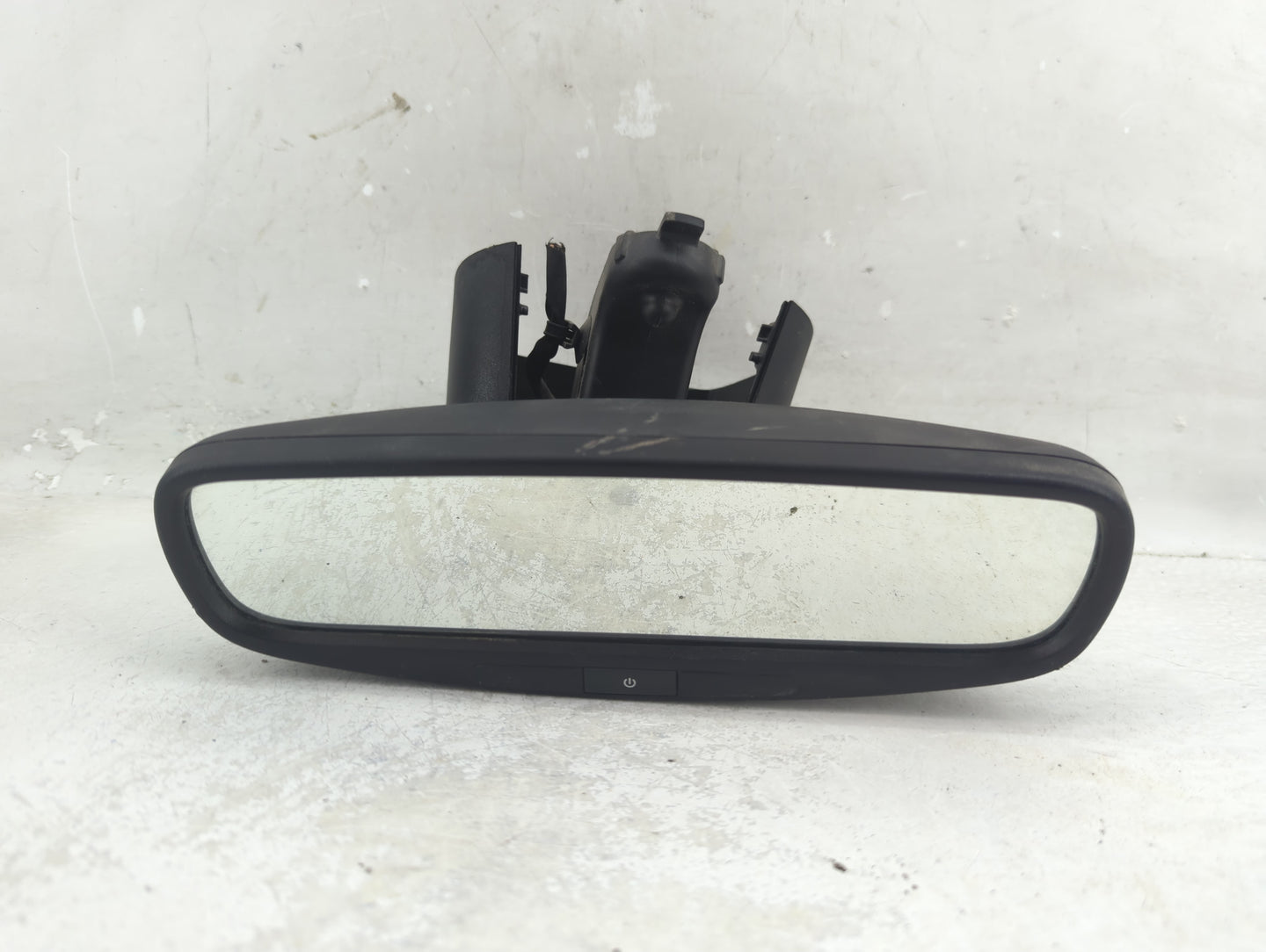 2017-2018 Dodge Durango Interior Rear View Mirror Replacement OEM P/N:68289782AC Fits Fits 2017 2018 OEM Used Auto Parts - O