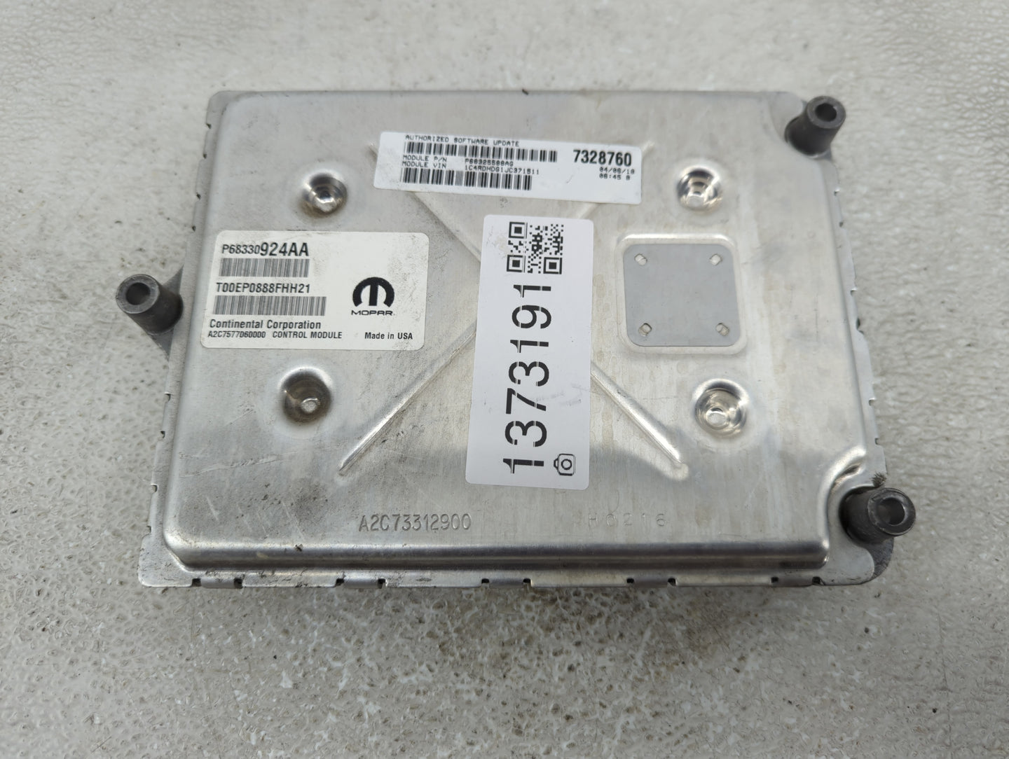 2018-2019 Dodge Durango PCM Engine Control Computer ECU ECM PCU OEM P/N:P68330924AA Fits Fits 2018 2019 OEM Used Auto Parts 