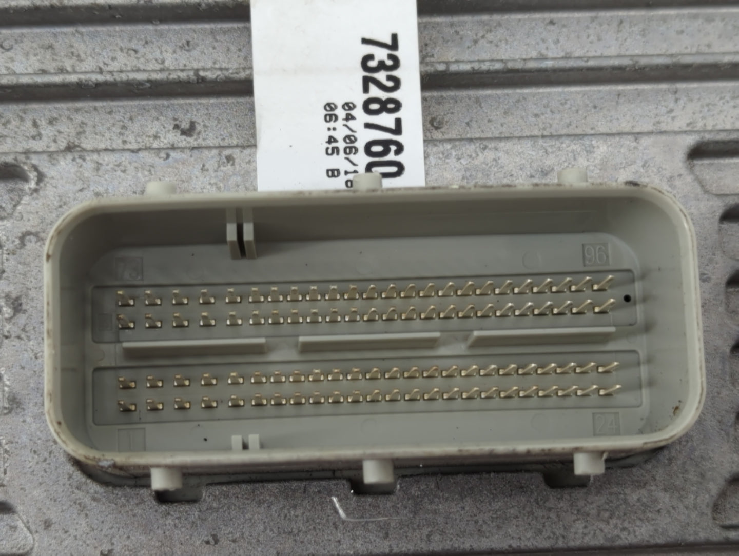 2018-2019 Dodge Durango PCM Engine Control Computer ECU ECM PCU OEM P/N:P68330924AA Fits Fits 2018 2019 OEM Used Auto Parts 