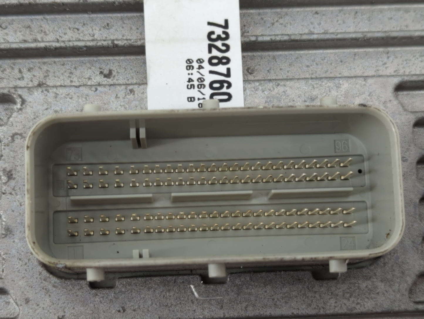 2018-2019 Dodge Durango PCM Engine Control Computer ECU ECM PCU OEM P/N:P68330924AA Fits Fits 2018 2019 OEM Used Auto Parts 