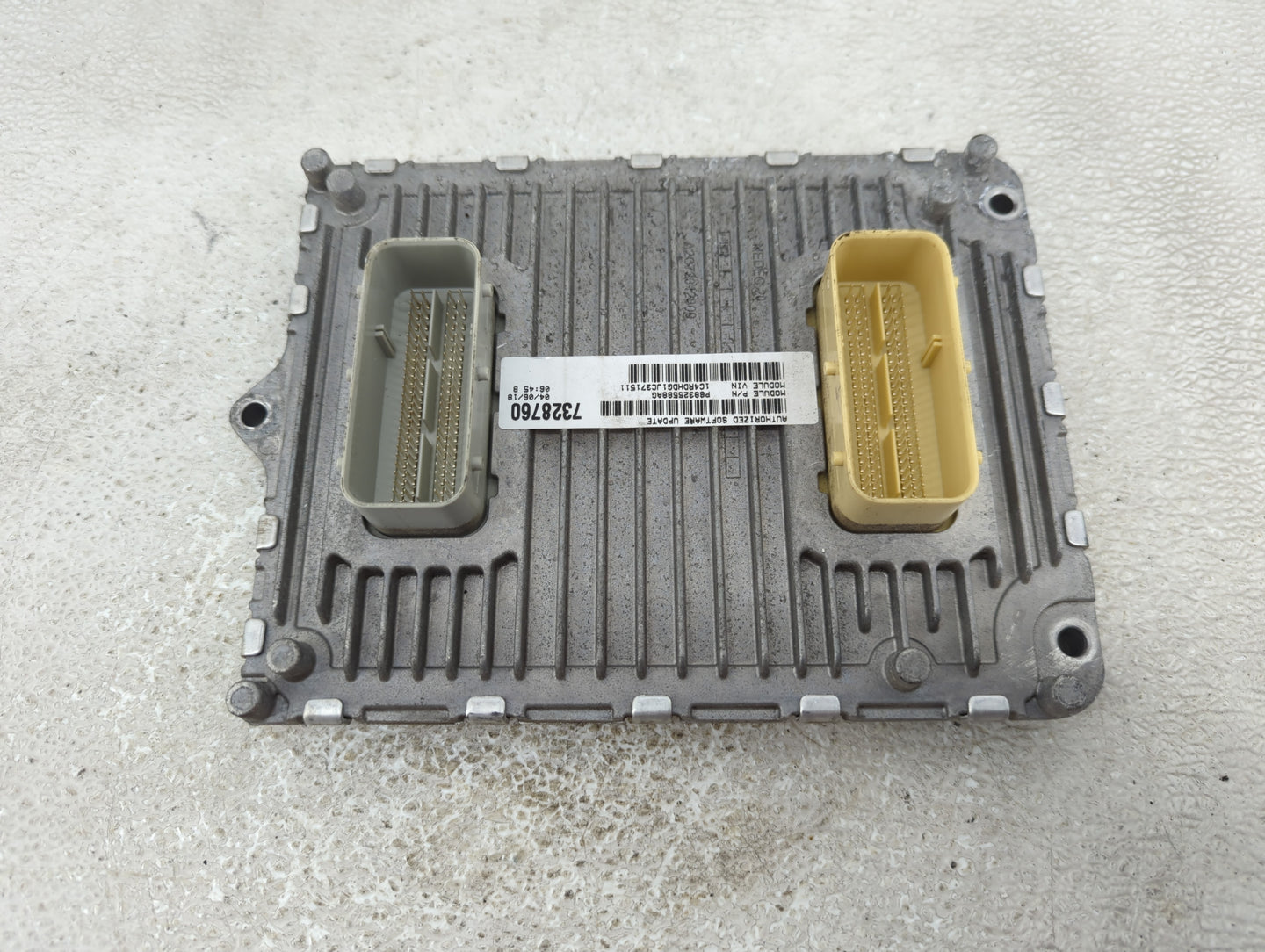 2018-2019 Dodge Durango PCM Engine Control Computer ECU ECM PCU OEM P/N:P68330924AA Fits Fits 2018 2019 OEM Used Auto Parts 