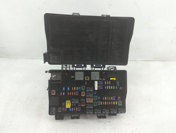 2018 Dodge Durango Fusebox Fuse Box Panel Relay Module P/N:7140-1980-30 68425212AB A Fits OEM Used Auto Parts