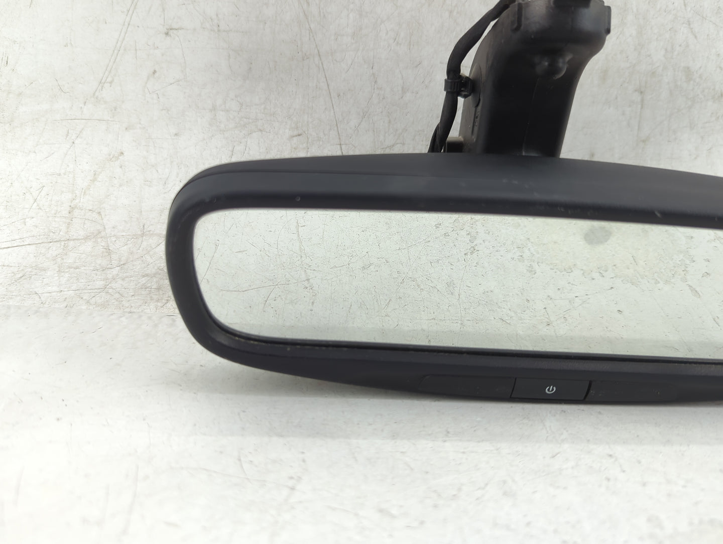 2017-2018 Dodge Durango Interior Rear View Mirror Replacement OEM P/N:E11048417 Fits Fits 2017 2018 OEM Used Auto Parts - Oe