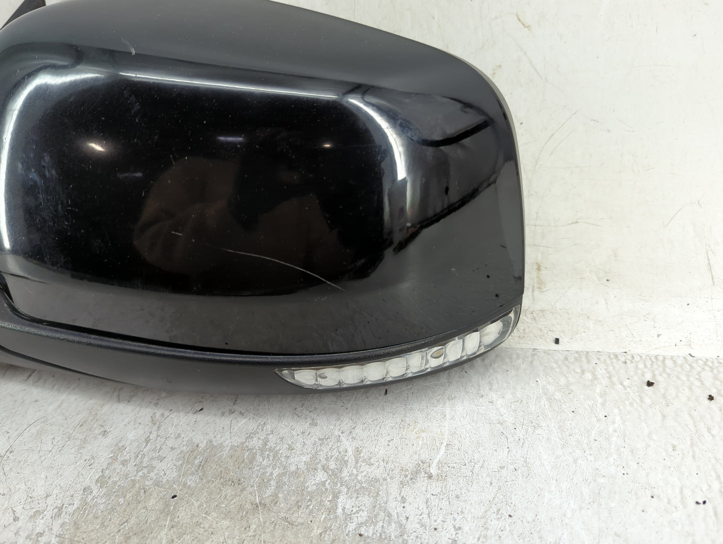2014-2022 Dodge Durango Driver Side View Mirror - Left Door Mirror OEM Used - Oemusedautoparts1.com