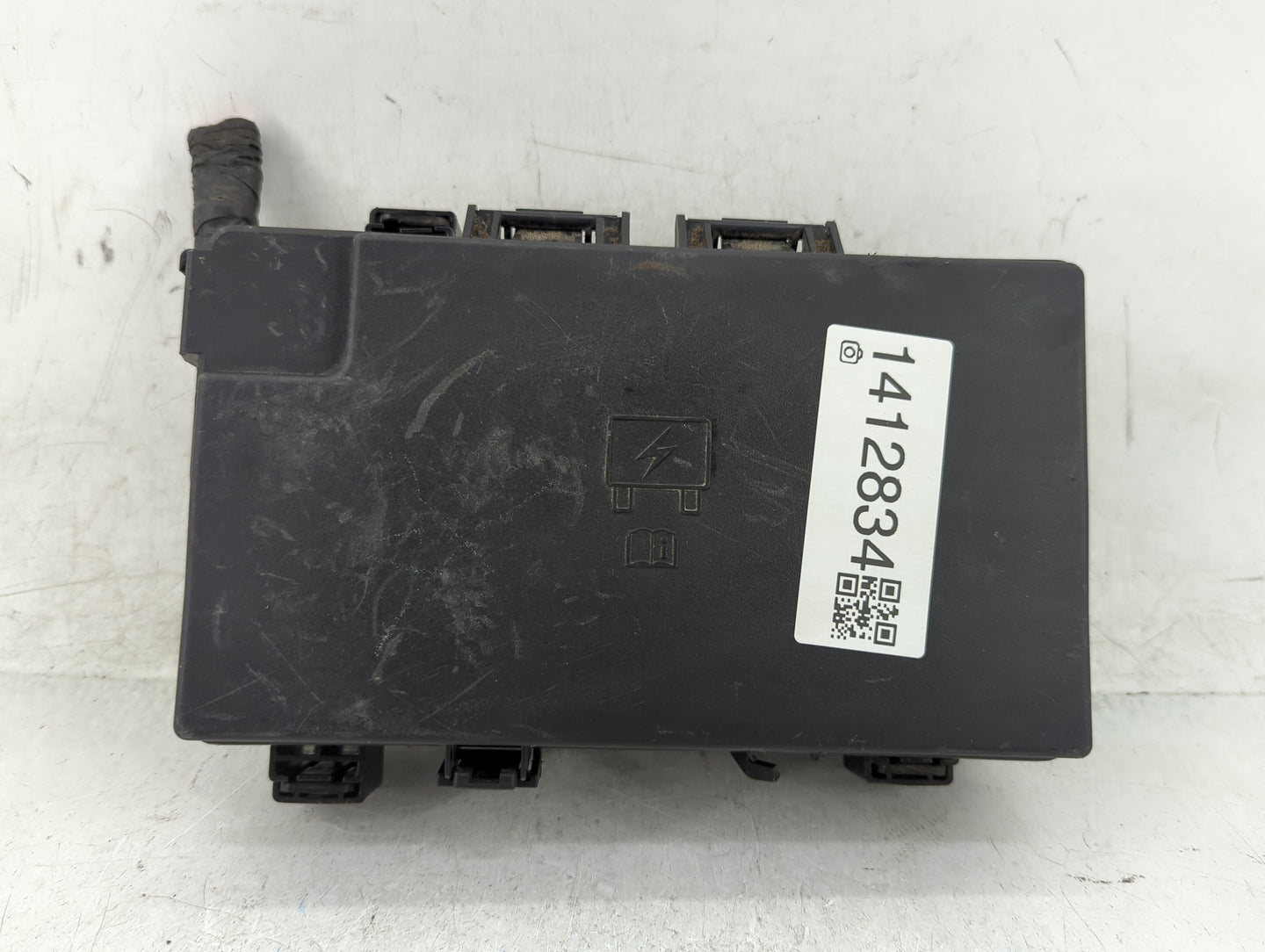 2018 Dodge Durango Fusebox Fuse Box Panel Relay Module P/N:P68320920AB Fits OEM Used Auto Parts - Oemusedautoparts1.com