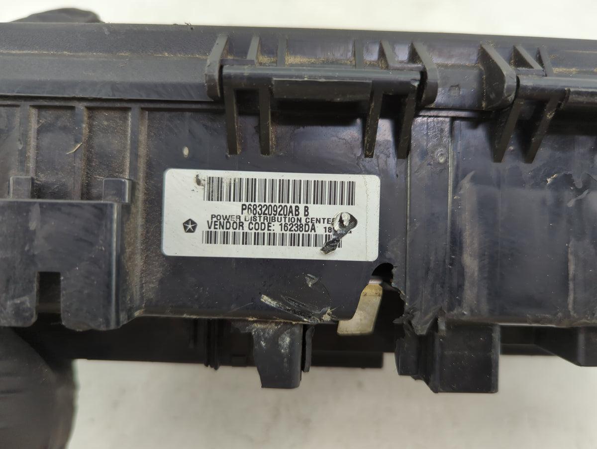 2013 Dodge Durango Fusebox Fuse Box Panel Relay Module P/N:P68320920AB Fits OEM Used Auto Parts - Oemusedautoparts1.com