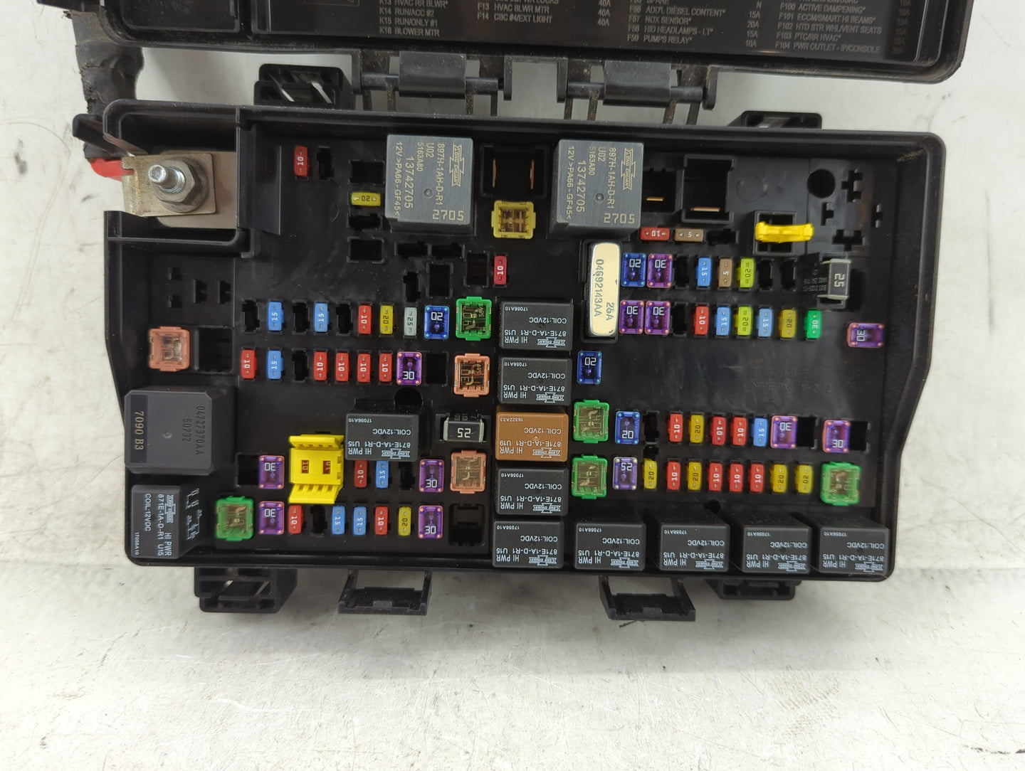 2018 Dodge Durango Fusebox Fuse Box Panel Relay Module P/N:7140-1980-30 Fits OEM Used Auto Parts - Oemusedautoparts1.com