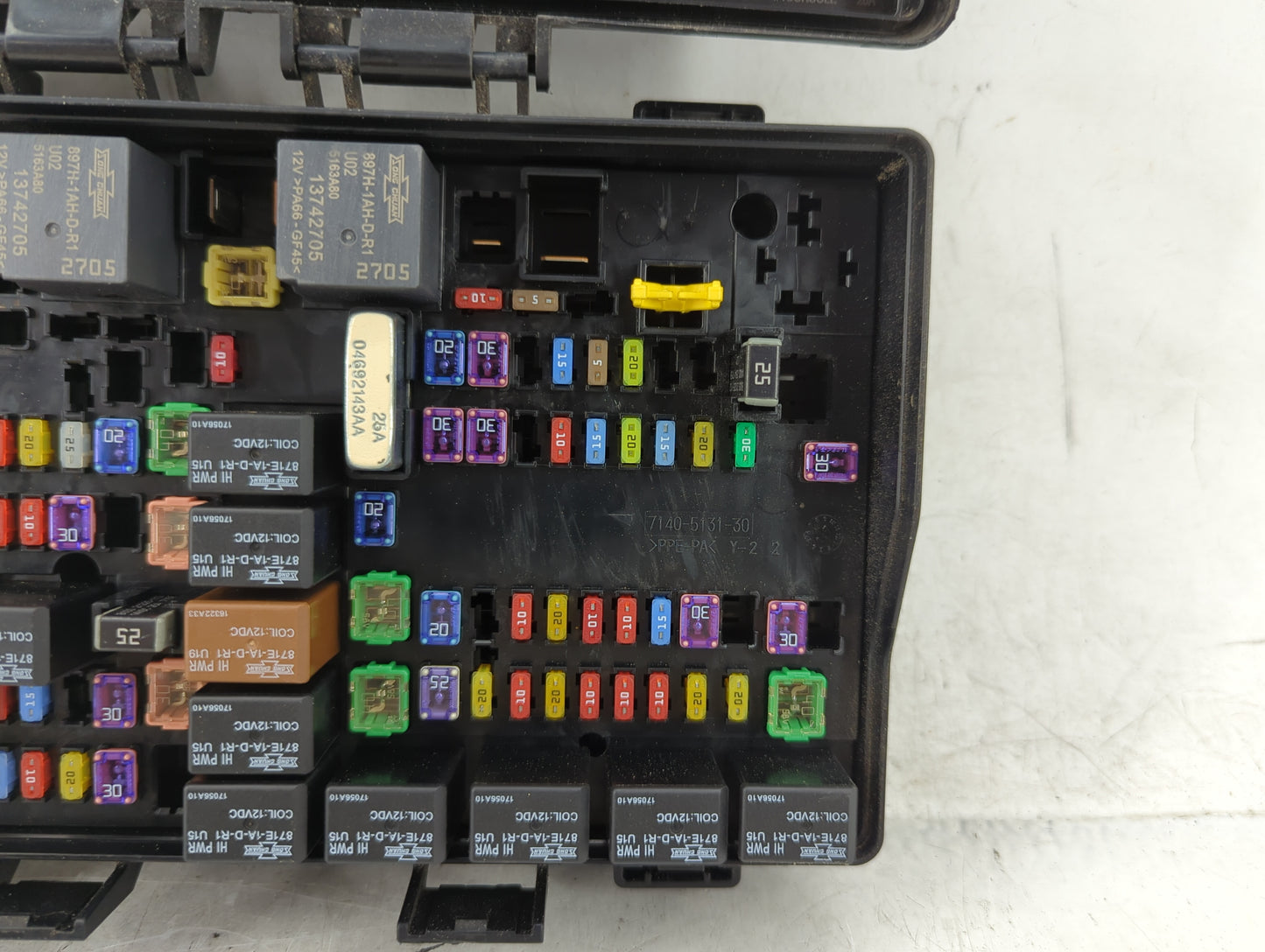 2018 Dodge Durango Fusebox Fuse Box Panel Relay Module P/N:7140-1980-30 Fits OEM Used Auto Parts - Oemusedautoparts1.com