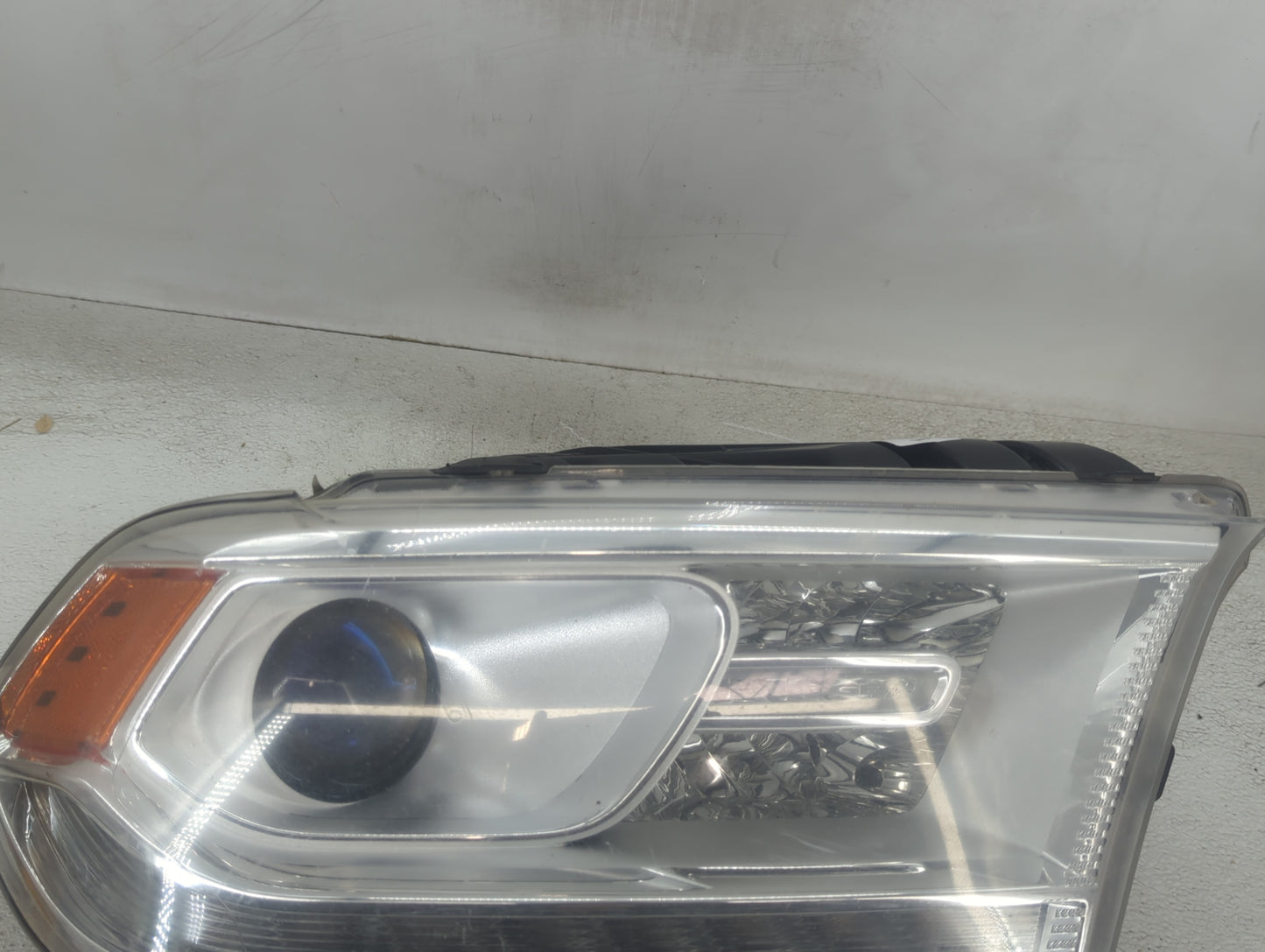 2014-2018 Dodge Durango Passenger Right Oem Head Light Headlight Lamp - Oemusedautoparts1.com