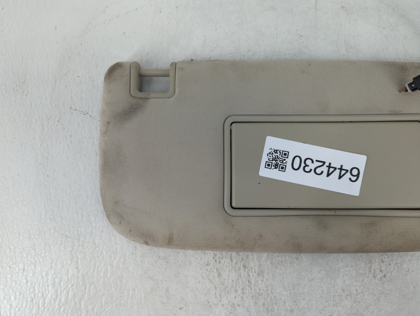 2011-2022 Dodge Durango Sun Visor Shade Replacement Passenger Right Mirror Fits OEM Used Auto Parts - Oemusedautoparts1.com