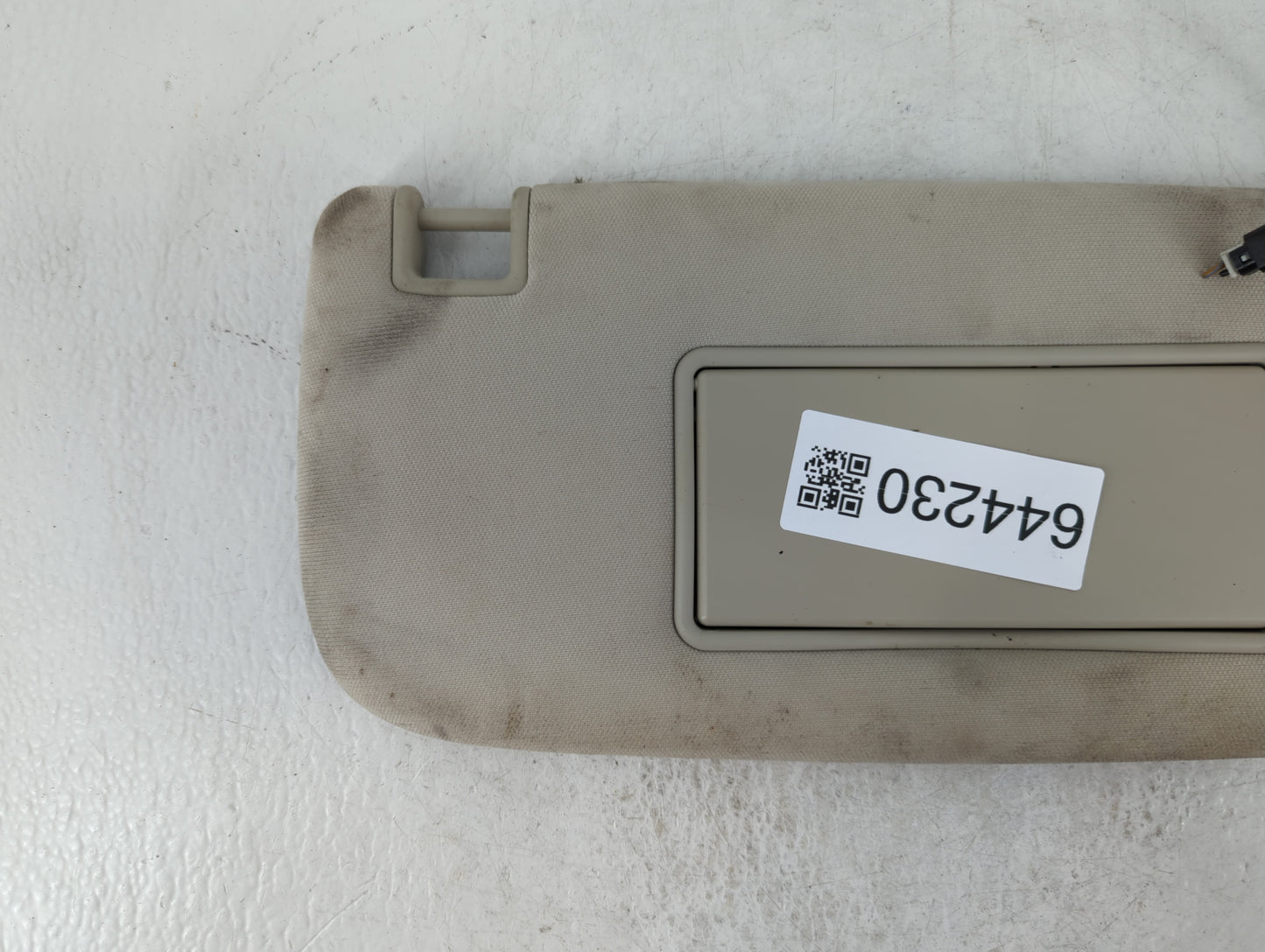 2011-2022 Dodge Durango Sun Visor Shade Replacement Passenger Right Mirror Fits OEM Used Auto Parts - Oemusedautoparts1.com