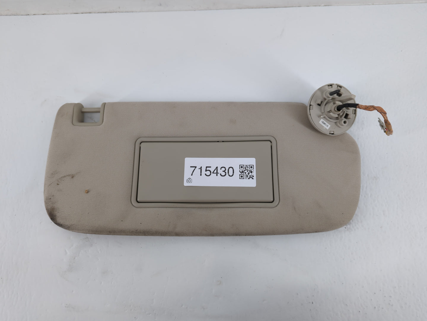 2011-2022 Dodge Durango Sun Visor Shade Replacement Passenger Right Mirror Fits OEM Used Auto Parts - Oemusedautoparts1.com