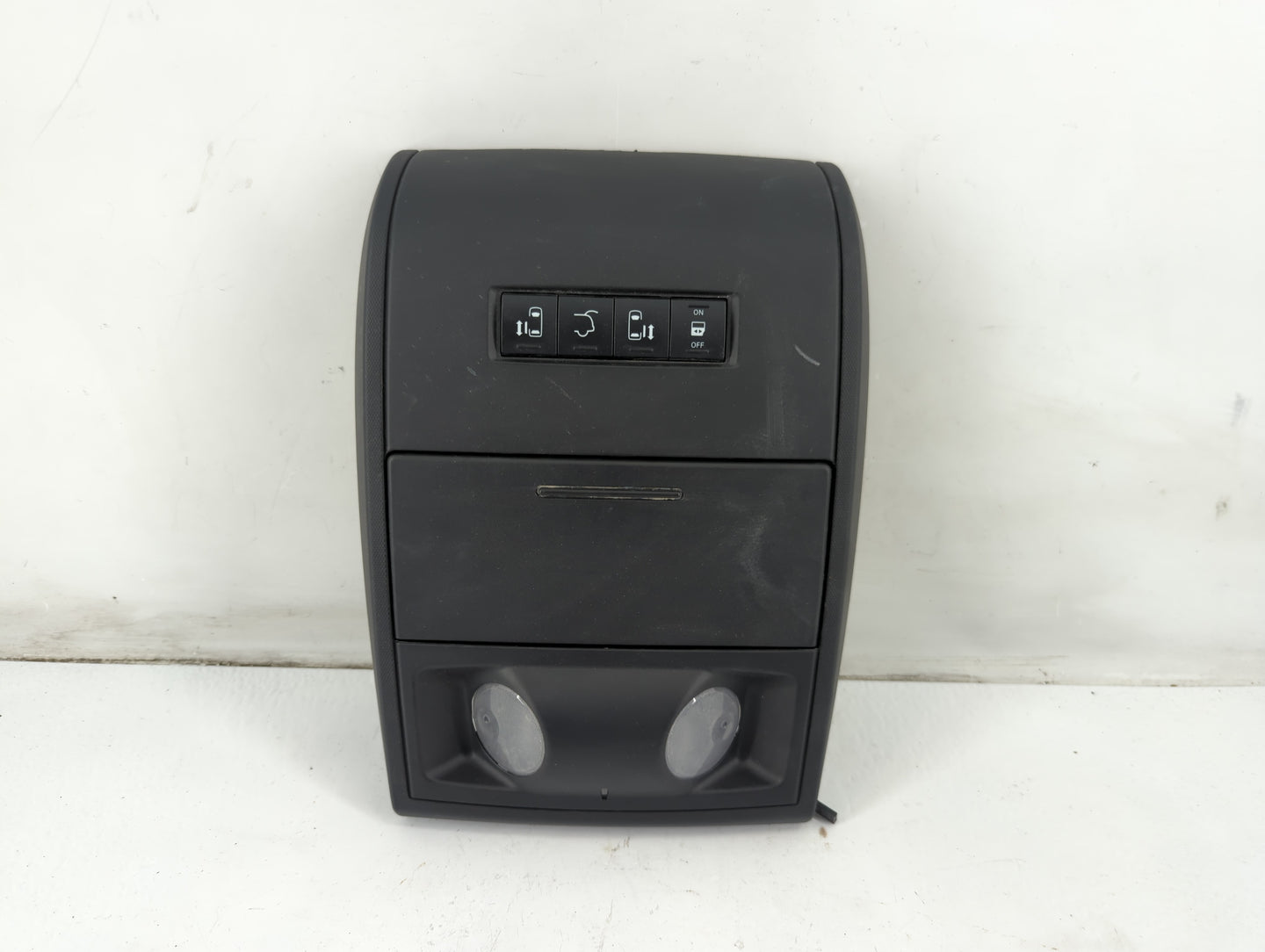 2018 Dodge Grand Caravan Overhead Roof Console - Oemusedautoparts1.com