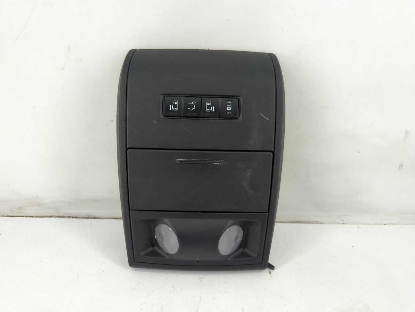 2018 Dodge Grand Caravan Overhead Roof Console - Oemusedautoparts1.com