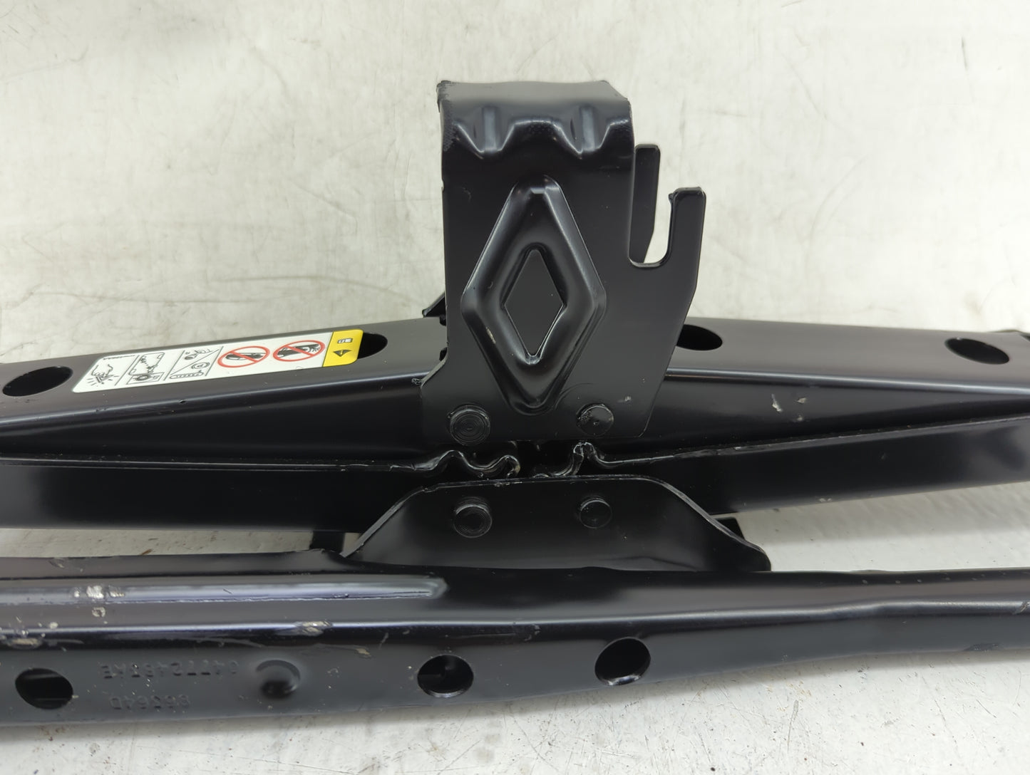 2018 Dodge Grand Caravan Spare Scissor Car Jack - Oemusedautoparts1.com
