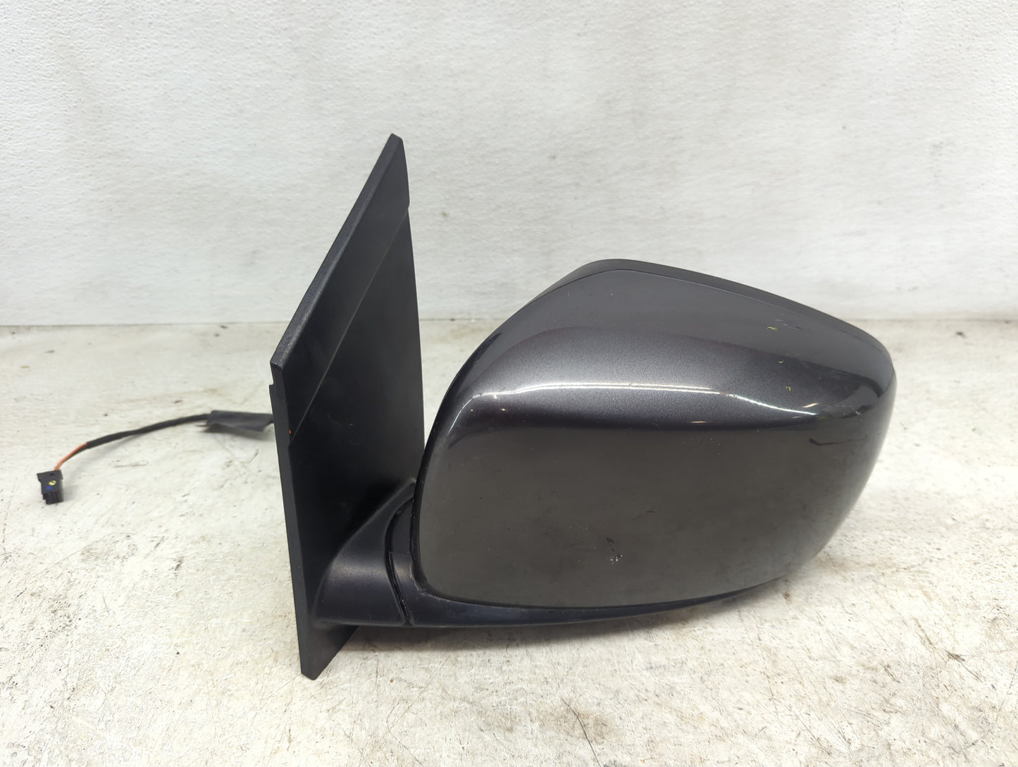 2011-2020 Dodge Grand Caravan Driver Side View Mirror - Left Door Mirror OEM Used - Oemusedautoparts1.com