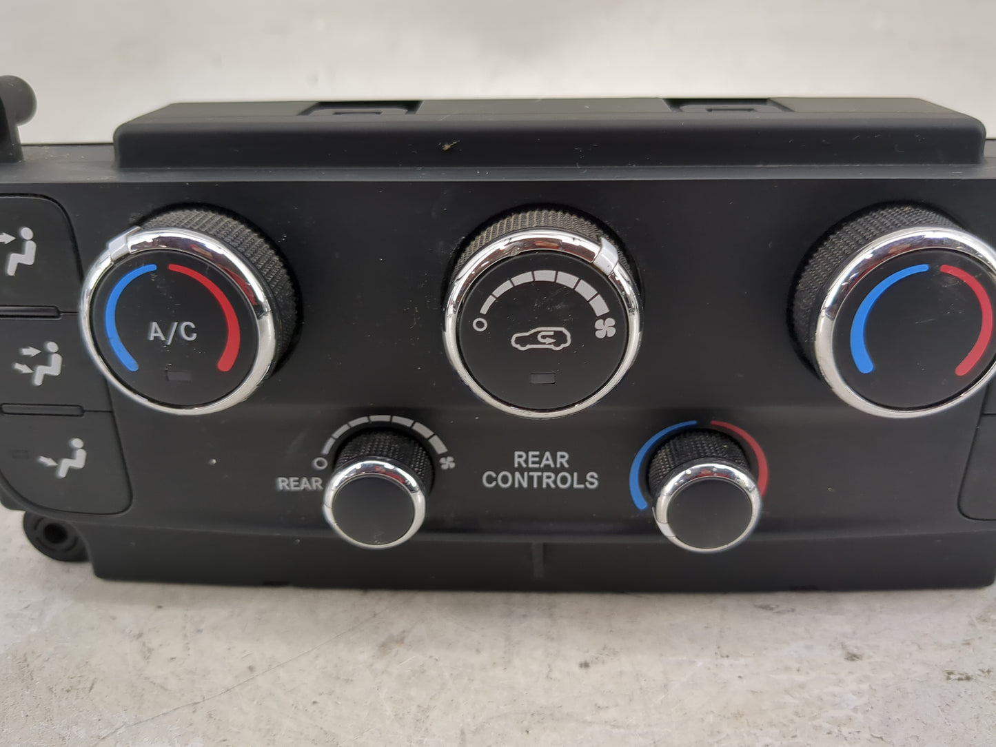 2011-2020 Dodge Grand Caravan Climate Control Module Temperature AC/Heater Replacement P/N:P55111240AJ Fits OEM Used Auto Pa