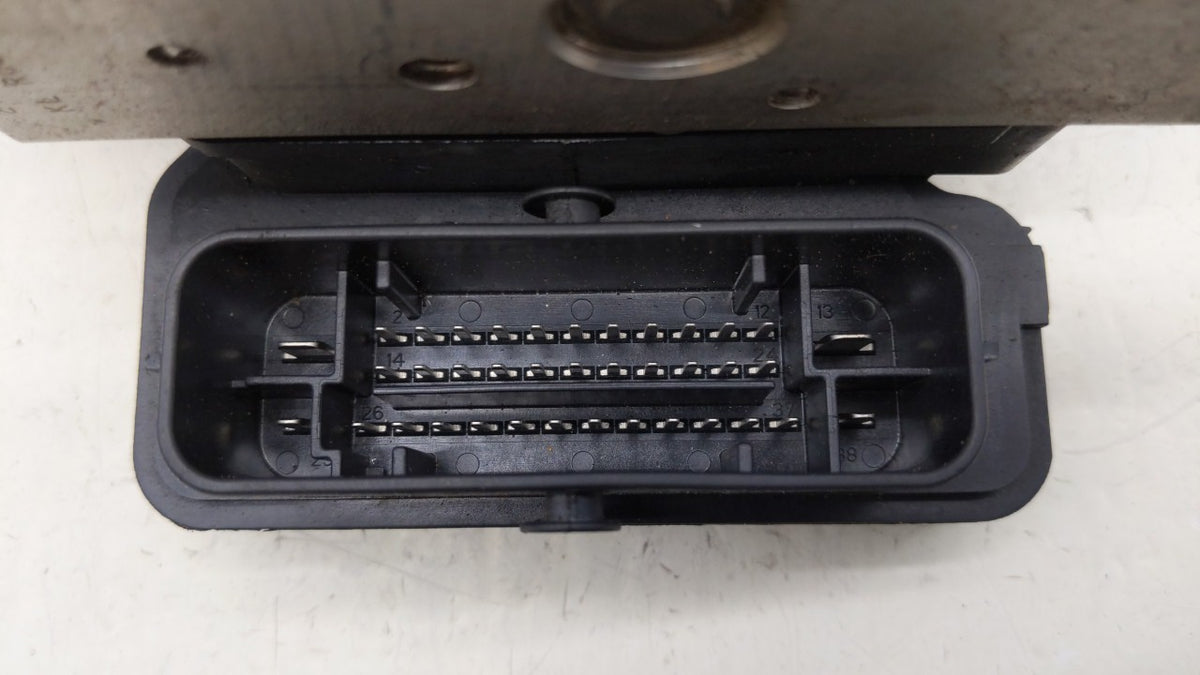 2015-2020 Dodge Grand Caravan Anti-Lock Brake ABS Pump Module Actuator OEM P/N:P68183803AC 68183803AC Fits OEM Used Auto Par