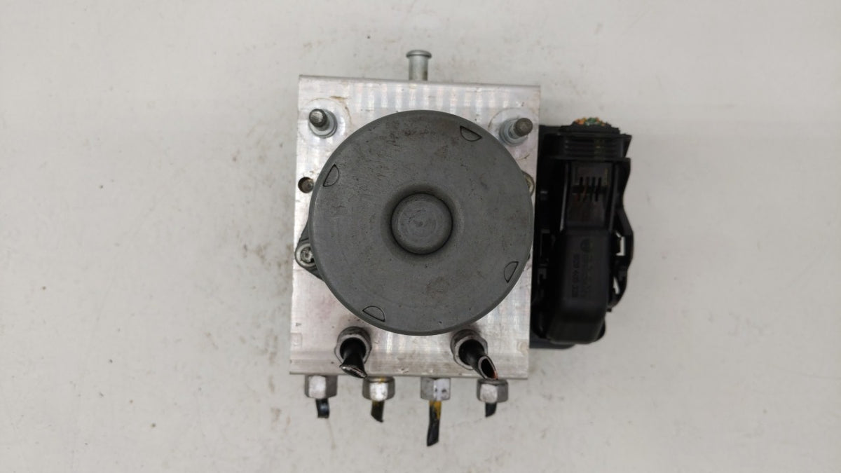 2015-2020 Dodge Grand Caravan Anti-Lock Brake ABS Pump Module Actuator OEM P/N:P68183803AC 68183803AC Fits OEM Used Auto Par