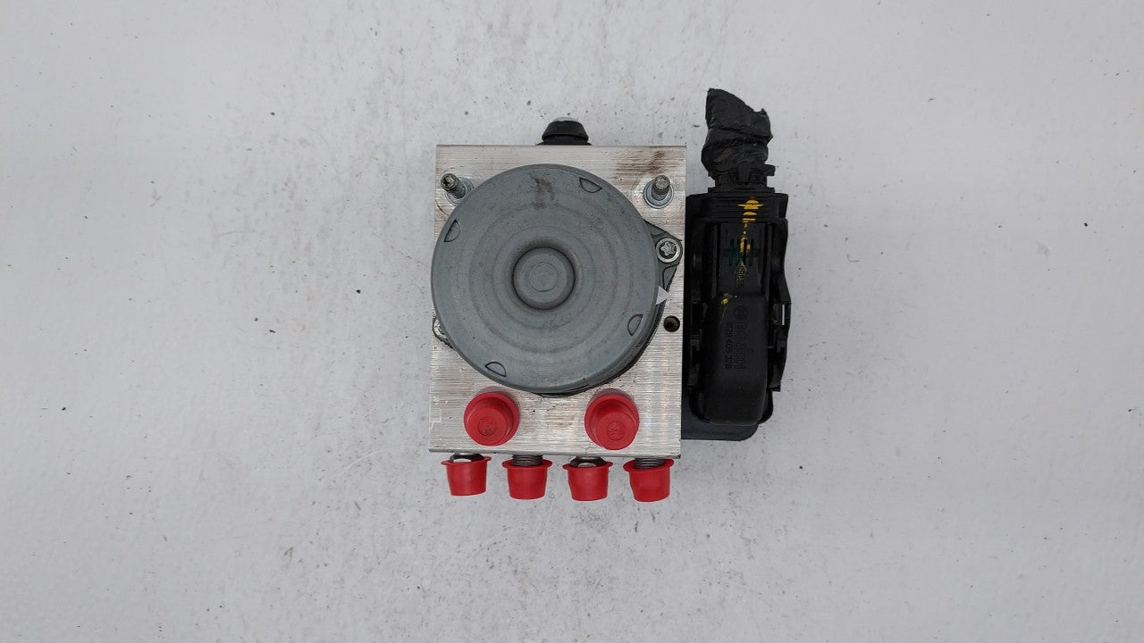 2015-2018 Dodge Grand Caravan ABS Pump Control Module Replacement P/N:P68183803AC 68183803AC Fits Fits 2015 2016 2017 2018 O