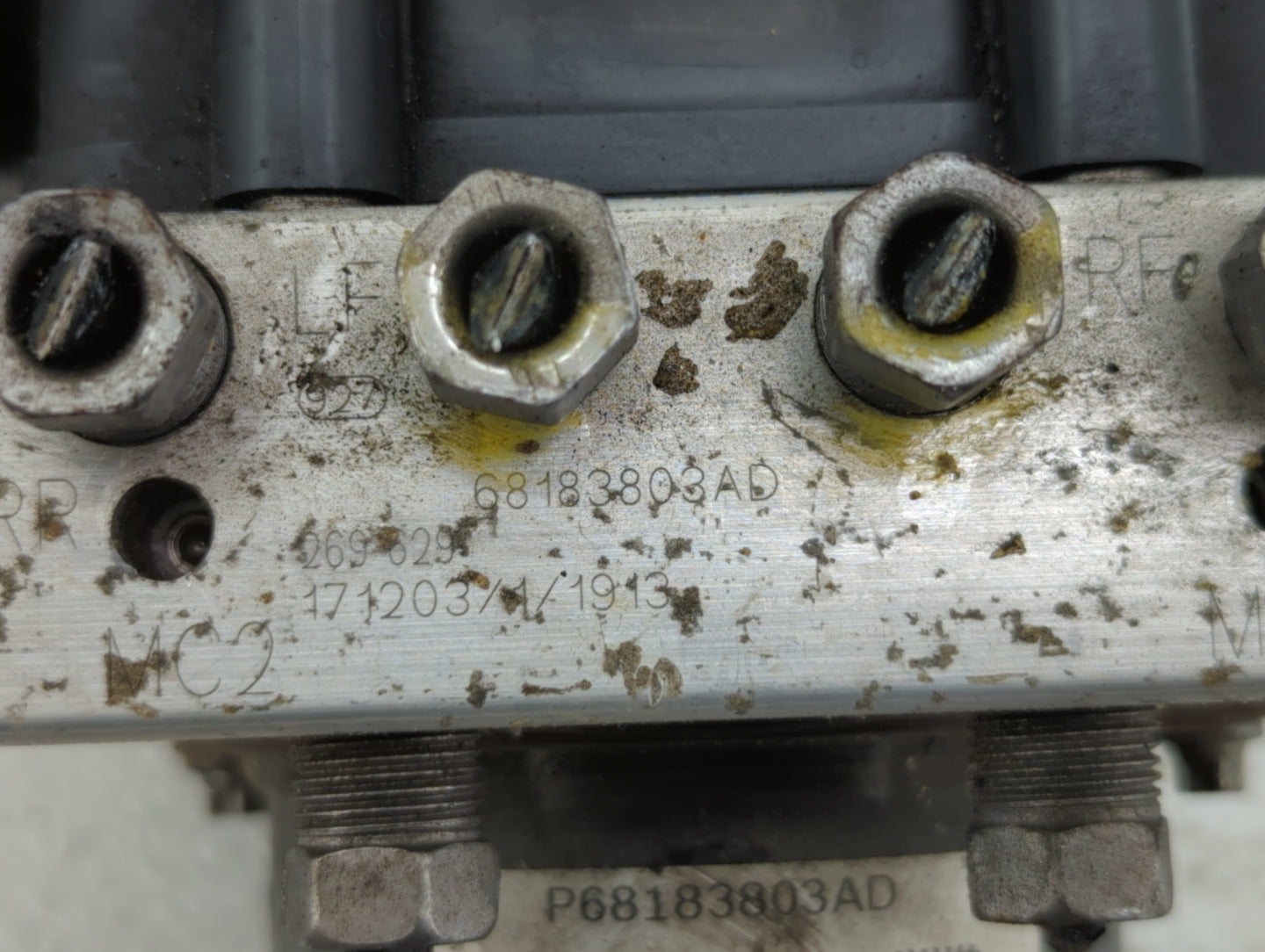 2015-2020 Dodge Grand Caravan ABS Pump Control Module Replacement P/N:68183803AD P68443867AA Fits OEM Used Auto Parts - Oemu