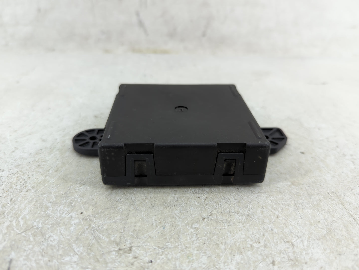 2011-2020 Dodge Grand Caravan Door Control Module 05026861ae - Oemusedautoparts1.com