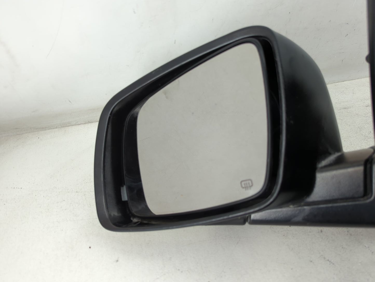 2018 Dodge Journey Driver Side View Mirror - Left Door Mirror OEM Used - Oemusedautoparts1.com