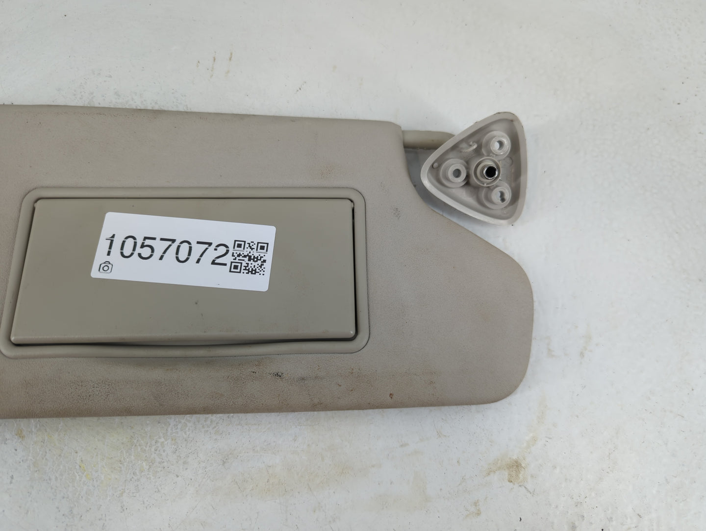 2018 Dodge Journey Sun Visor Shade Replacement Passenger Right Mirror Fits OEM Used Auto Parts - Oemusedautoparts1.com