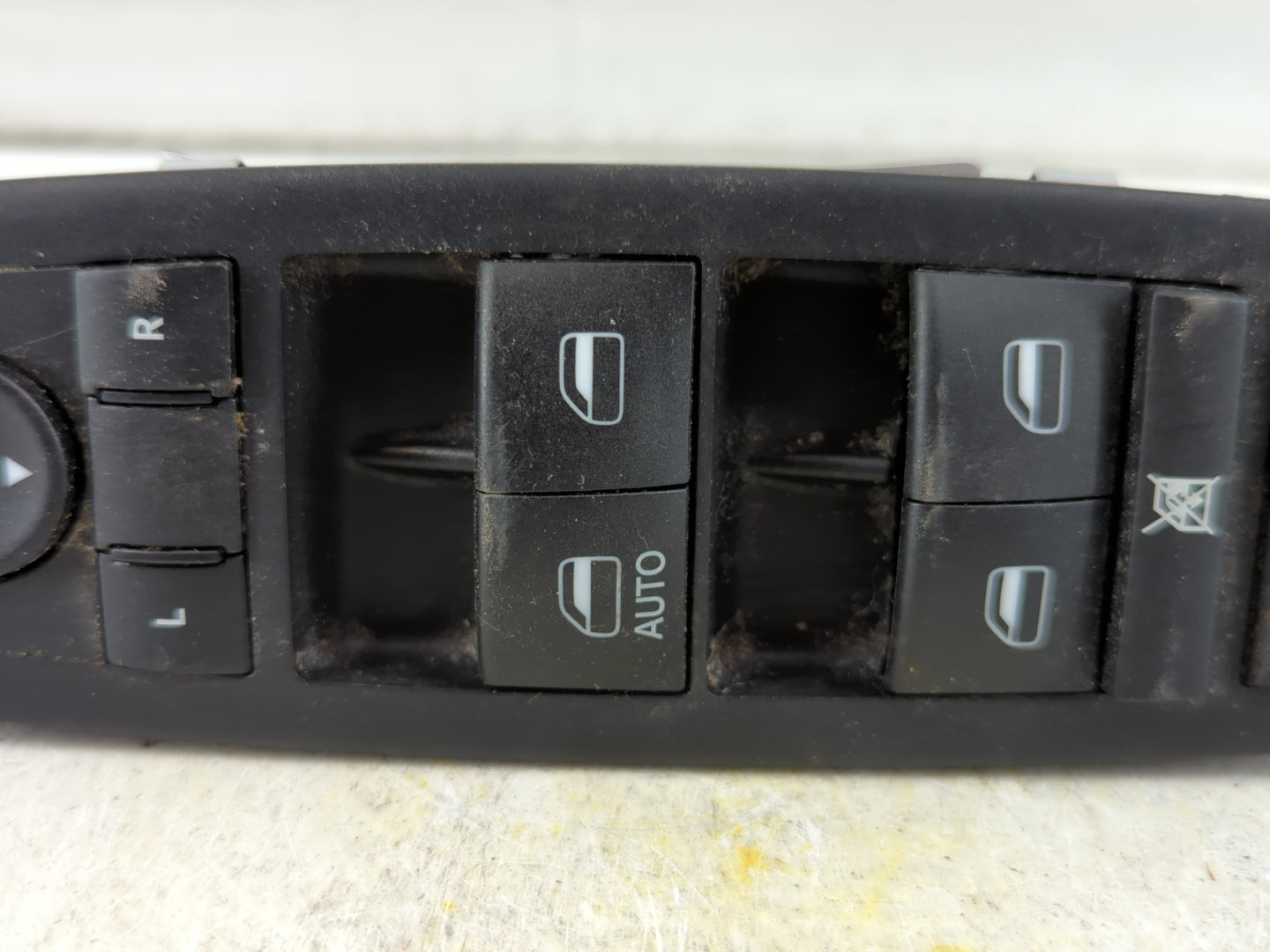 2018-2020 Dodge Journey Master Power Window Switch Replacement Driver Side Left P/N:68307001AB Fits Fits 2018 2019 2020 OEM 