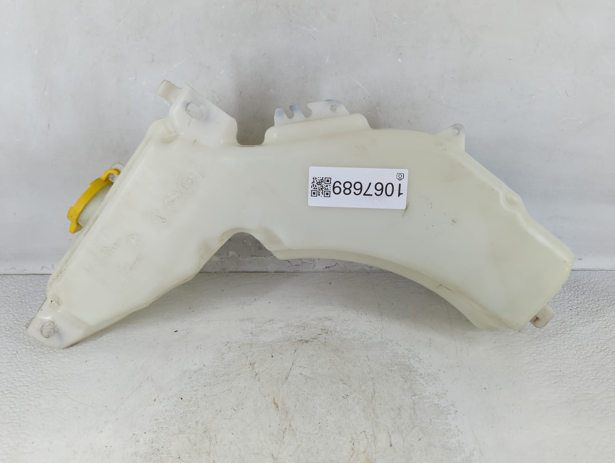 2018 Dodge Journey Windshield Washer Fluid Reservoir Bottle Oem 1067689 - Oemusedautoparts1.com
