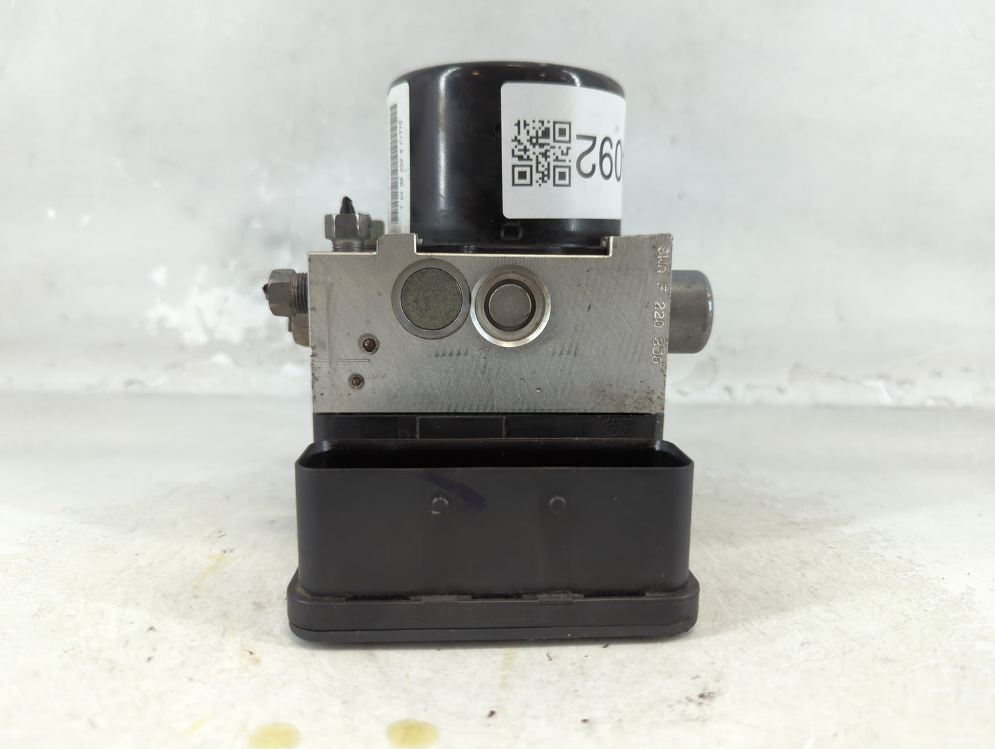 2018 Dodge Journey ABS Pump Control Module Replacement P/N:P68339085AB Fits OEM Used Auto Parts - Oemusedautoparts1.com