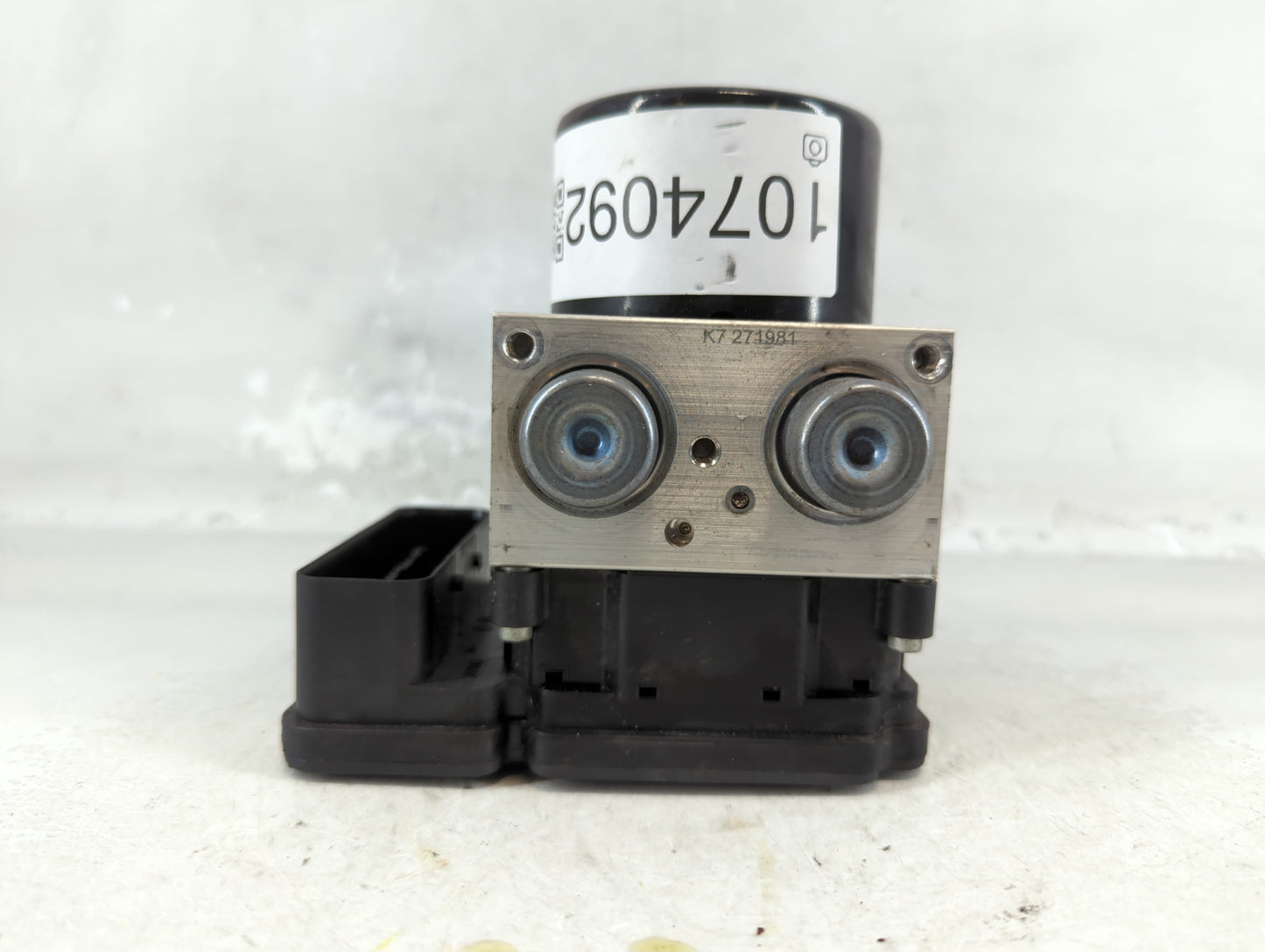 2018 Dodge Journey ABS Pump Control Module Replacement P/N:P68339085AB Fits OEM Used Auto Parts - Oemusedautoparts1.com