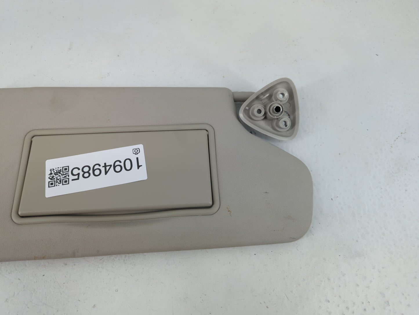 2018 Dodge Journey Sun Visor Shade Replacement Passenger Right Mirror Fits OEM Used Auto Parts - Oemusedautoparts1.com