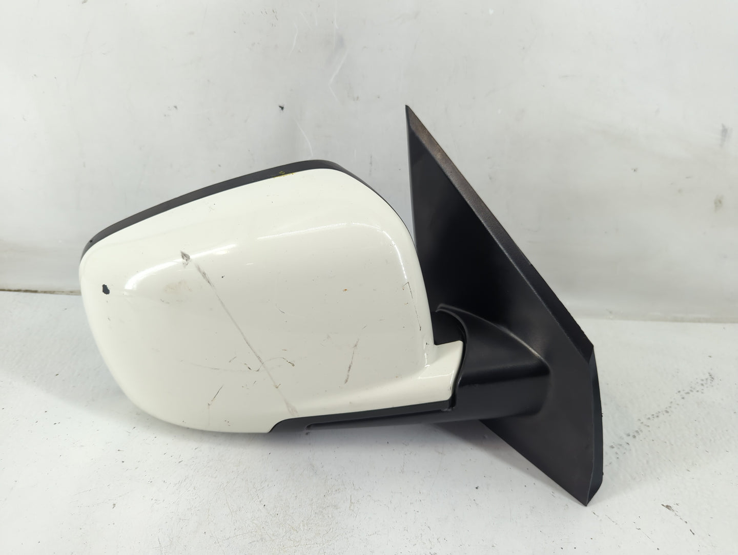2018 Dodge Journey Passenger Side View Mirror - Right Door Mirror OEM Used - Oemusedautoparts1.com