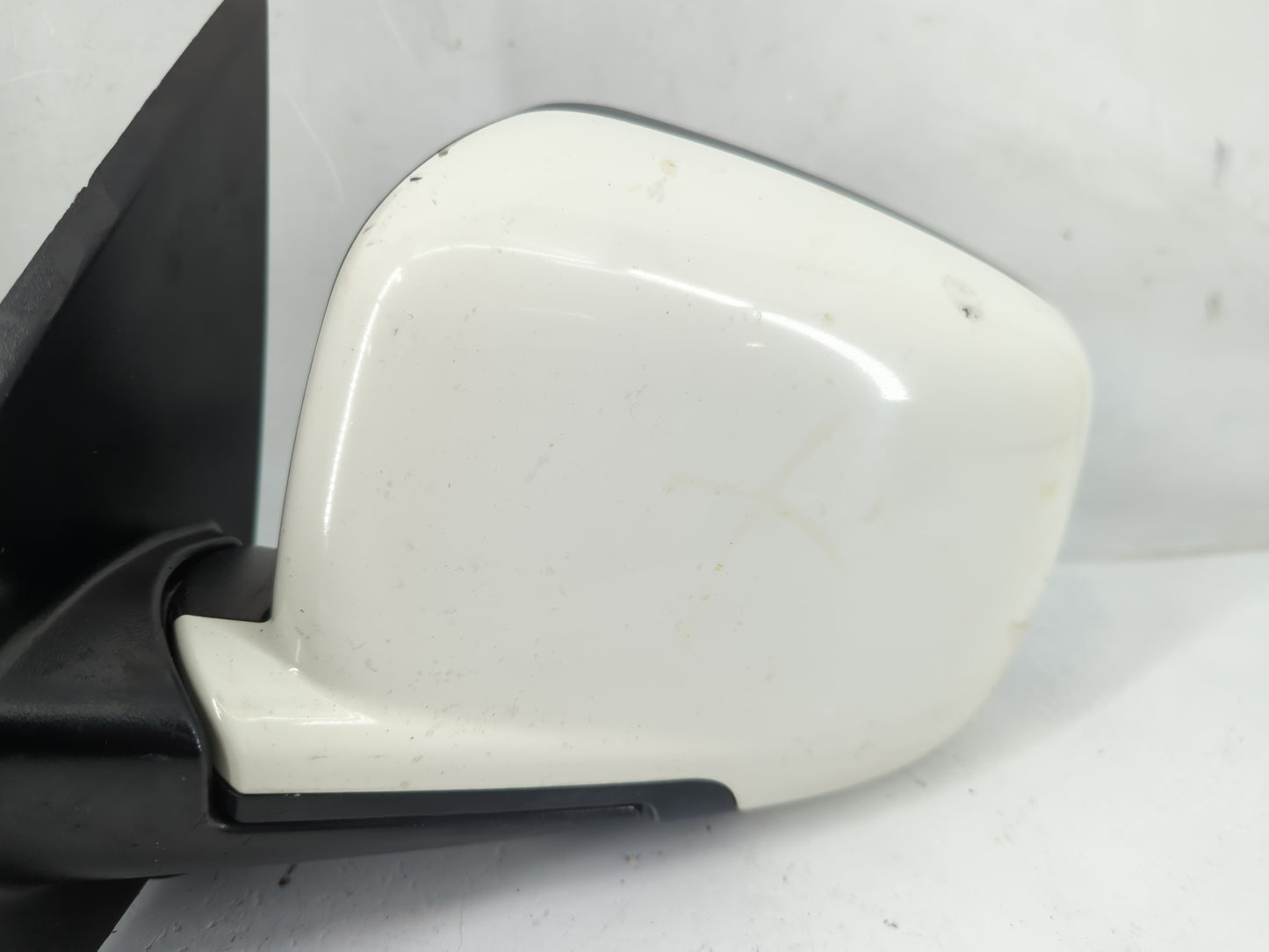 2018 Dodge Journey Driver Side View Mirror - Left Door Mirror OEM Used - Oemusedautoparts1.com