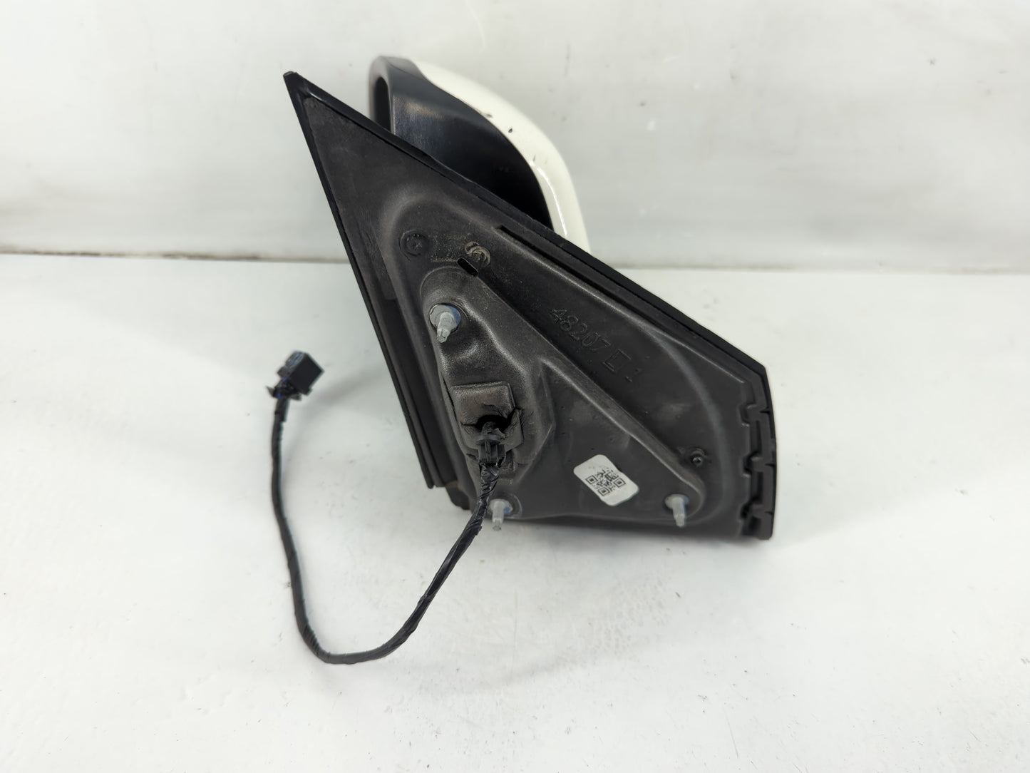 2018 Dodge Journey Driver Side View Mirror - Left Door Mirror OEM Used - Oemusedautoparts1.com