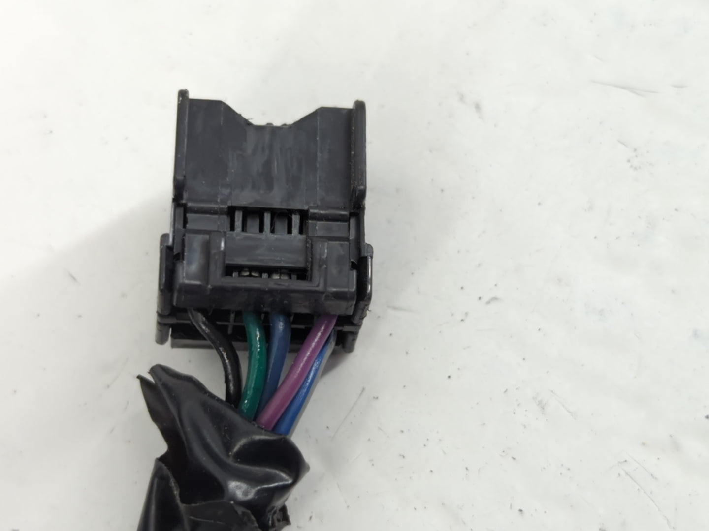 2018 Dodge Journey Driver Side View Mirror - Left Door Mirror OEM Used - Oemusedautoparts1.com