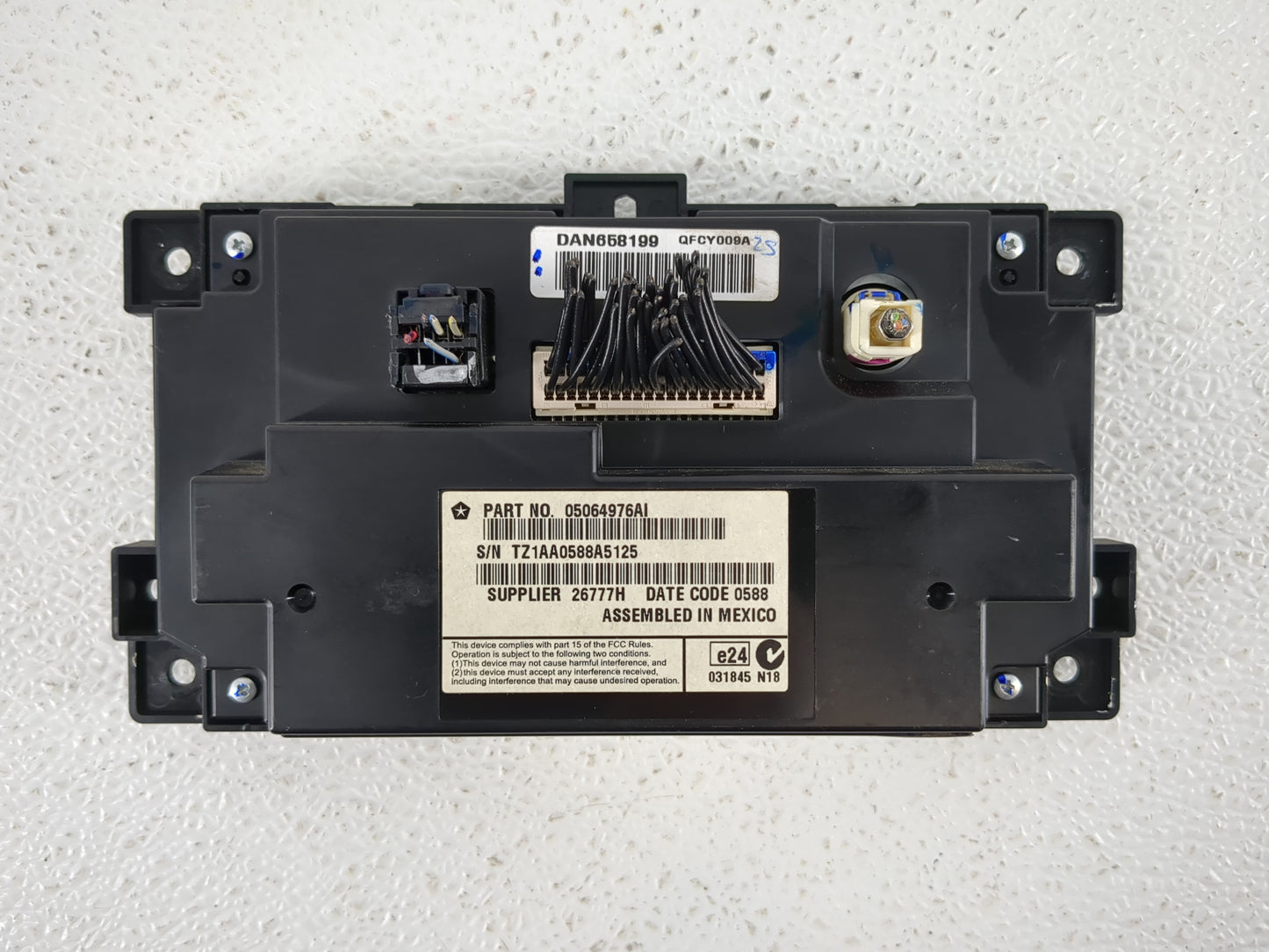 2018 Dodge Journey Information Display Screen - Oemusedautoparts1.com