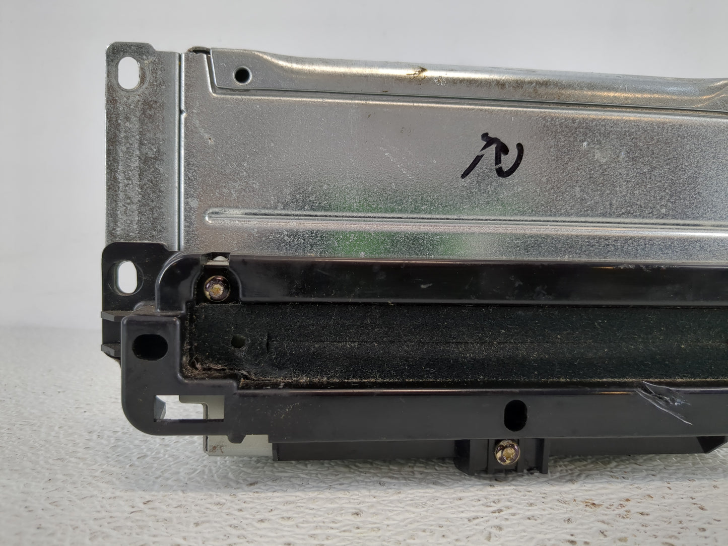 2018-2020 Dodge Journey Radio AM FM Cd Player Receiver Replacement P/N:P68209665AF Fits Fits 2018 2019 2020 OEM Used Auto Pa