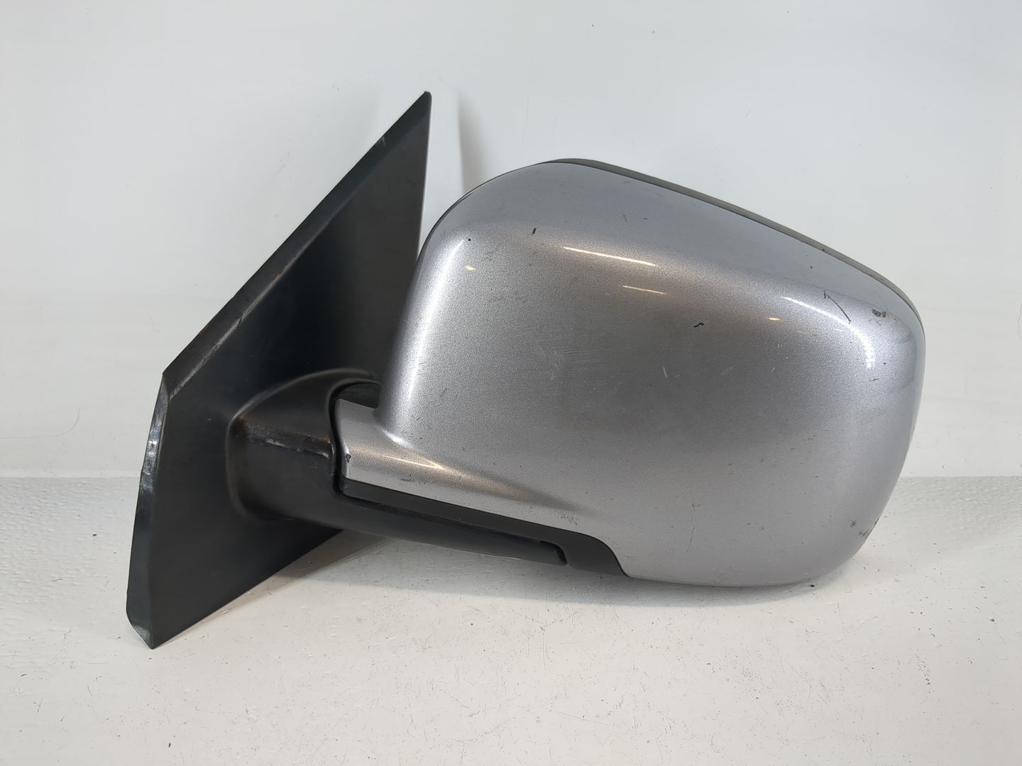 2018 Dodge Journey Driver Left Side View Manual Door Mirror Silver - Oemusedautoparts1.com