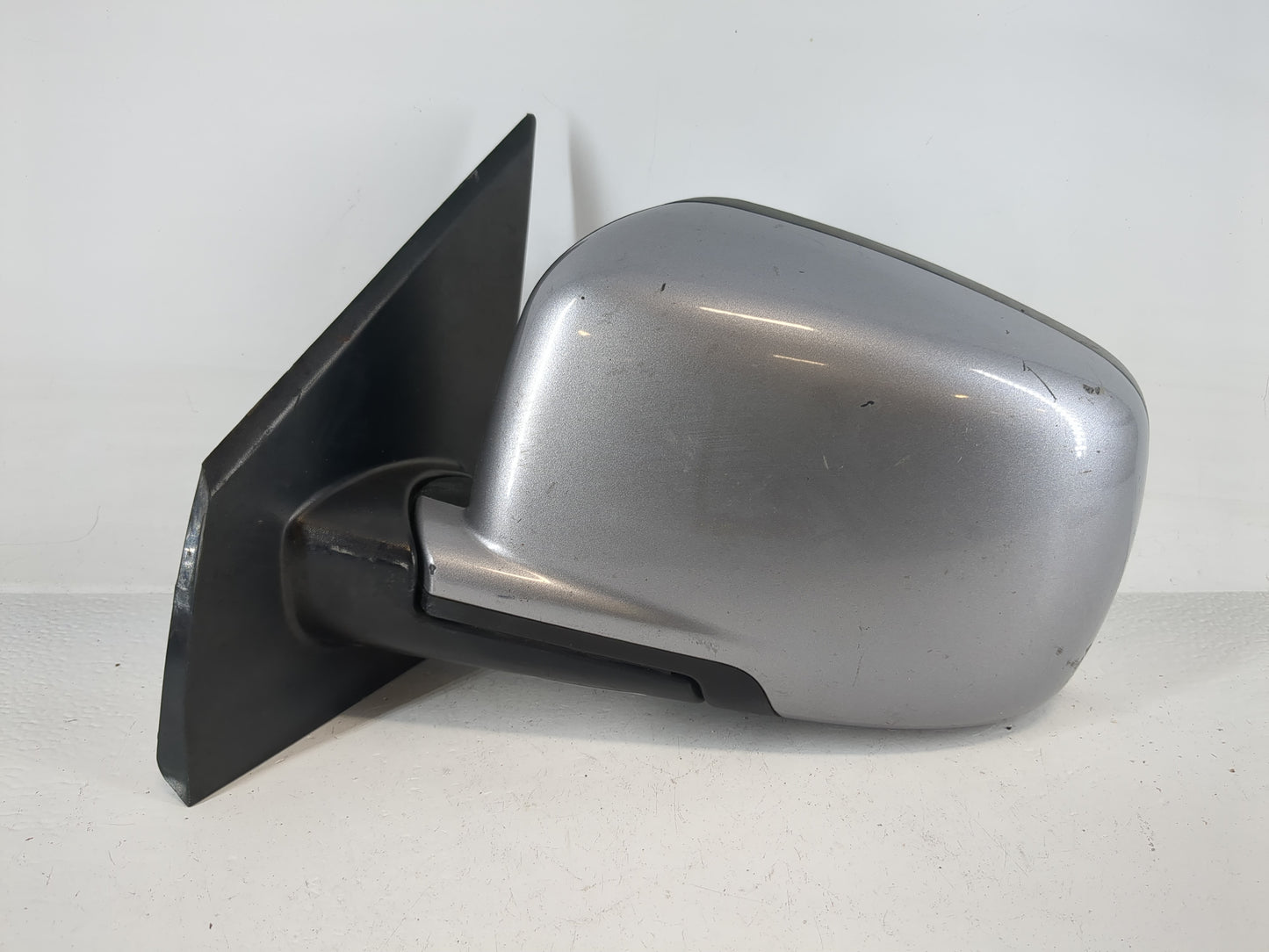 2018 Dodge Journey Driver Left Side View Manual Door Mirror Silver - Oemusedautoparts1.com