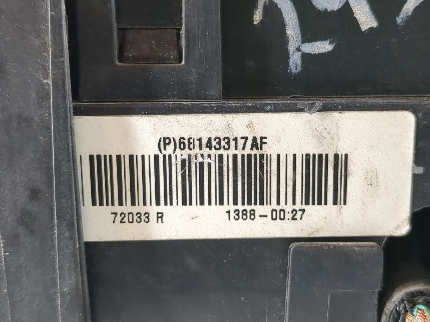 2012-2020 Dodge Journey Fusebox Fuse Box Relay Module Tipm 68143317af - Oemusedautoparts1.com