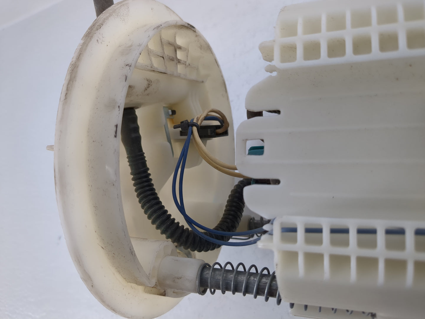 2011-2019 Dodge Journey Electrical Gas Fuel Pump Assembly - Oemusedautoparts1.com