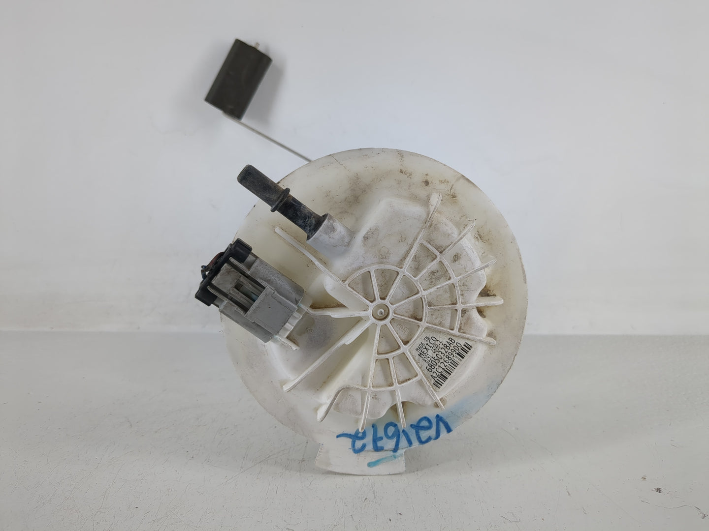 2011-2019 Dodge Journey Electrical Gas Fuel Pump Assembly - Oemusedautoparts1.com