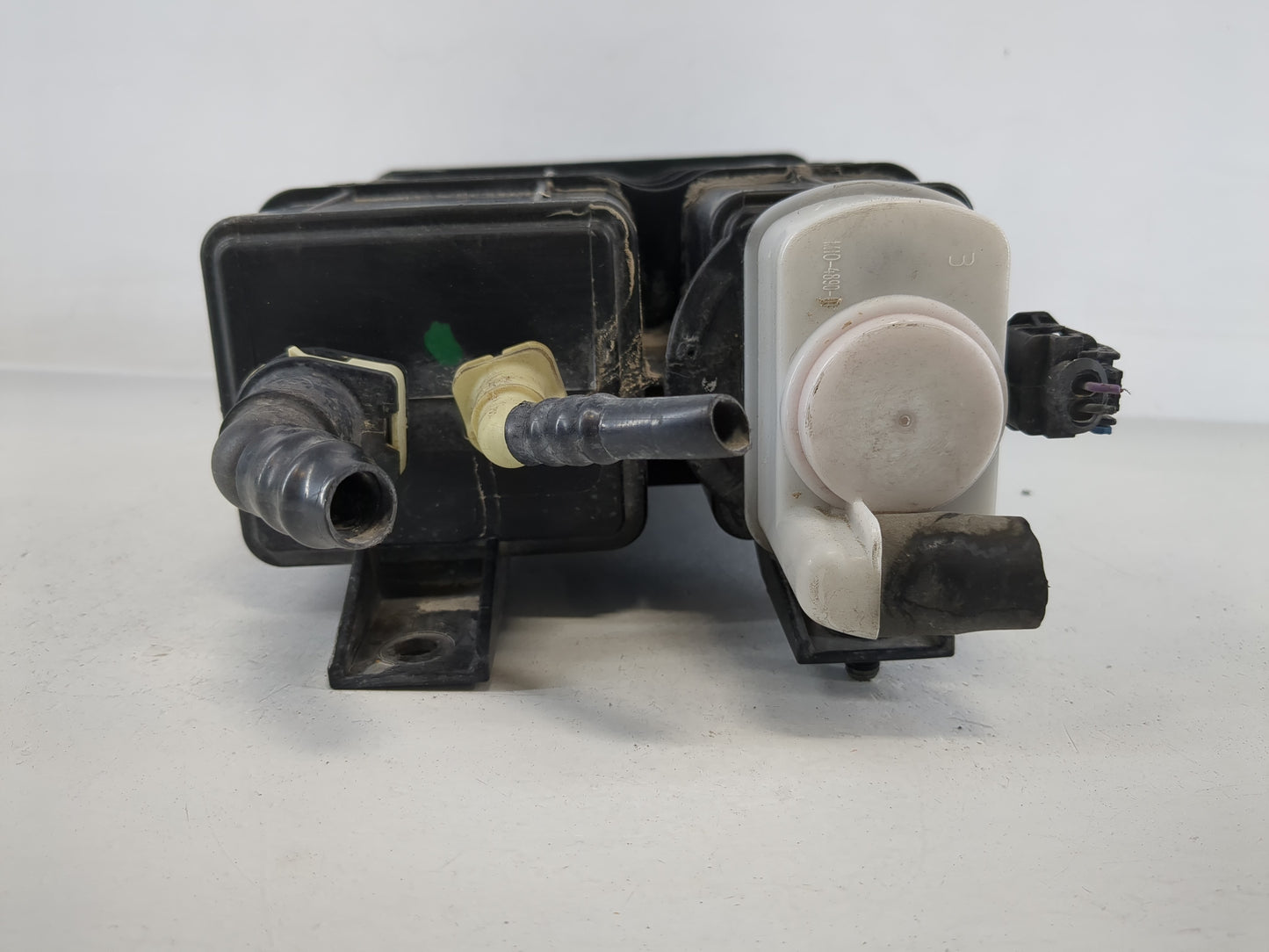 2018 Dodge Journey Fuel Vapor Charcoal Canister - Oemusedautoparts1.com