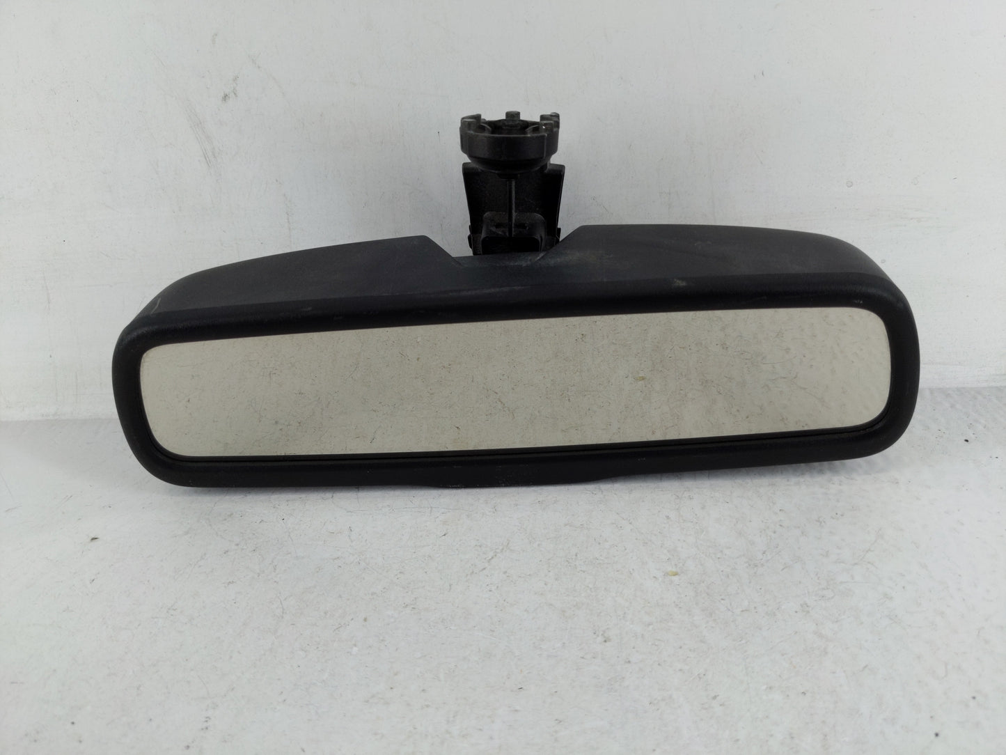 2018 Dodge Journey Interior Rear View Mirror Replacement OEM P/N:68104884AE Fits OEM Used Auto Parts - Oemusedautoparts1.com