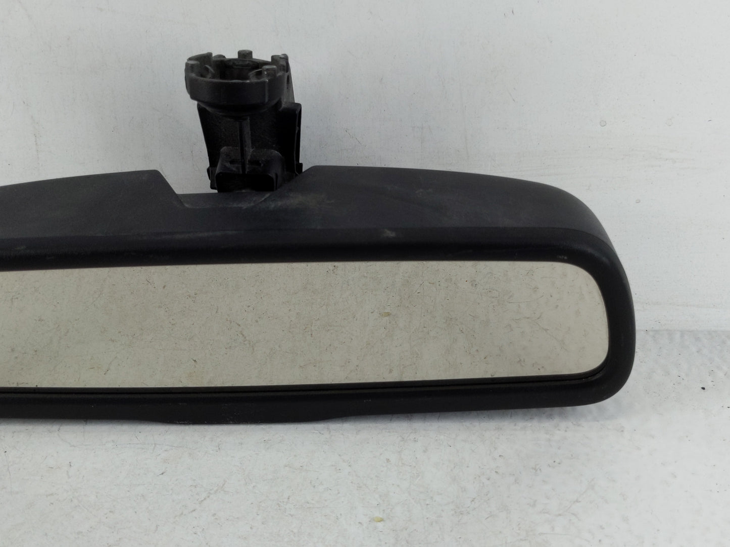 2018 Dodge Journey Interior Rear View Mirror Replacement OEM P/N:68104884AE Fits OEM Used Auto Parts - Oemusedautoparts1.com