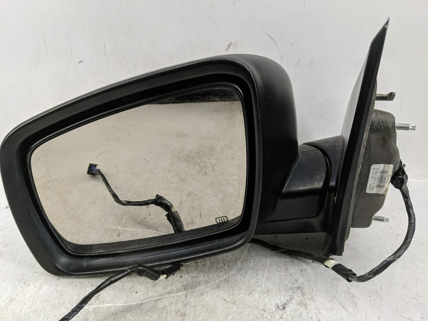 2018 Dodge Journey Side Mirror Replacement Driver Left View Door Mirror P/N:E11026144 Fits OEM Used Auto Parts - Oemusedauto