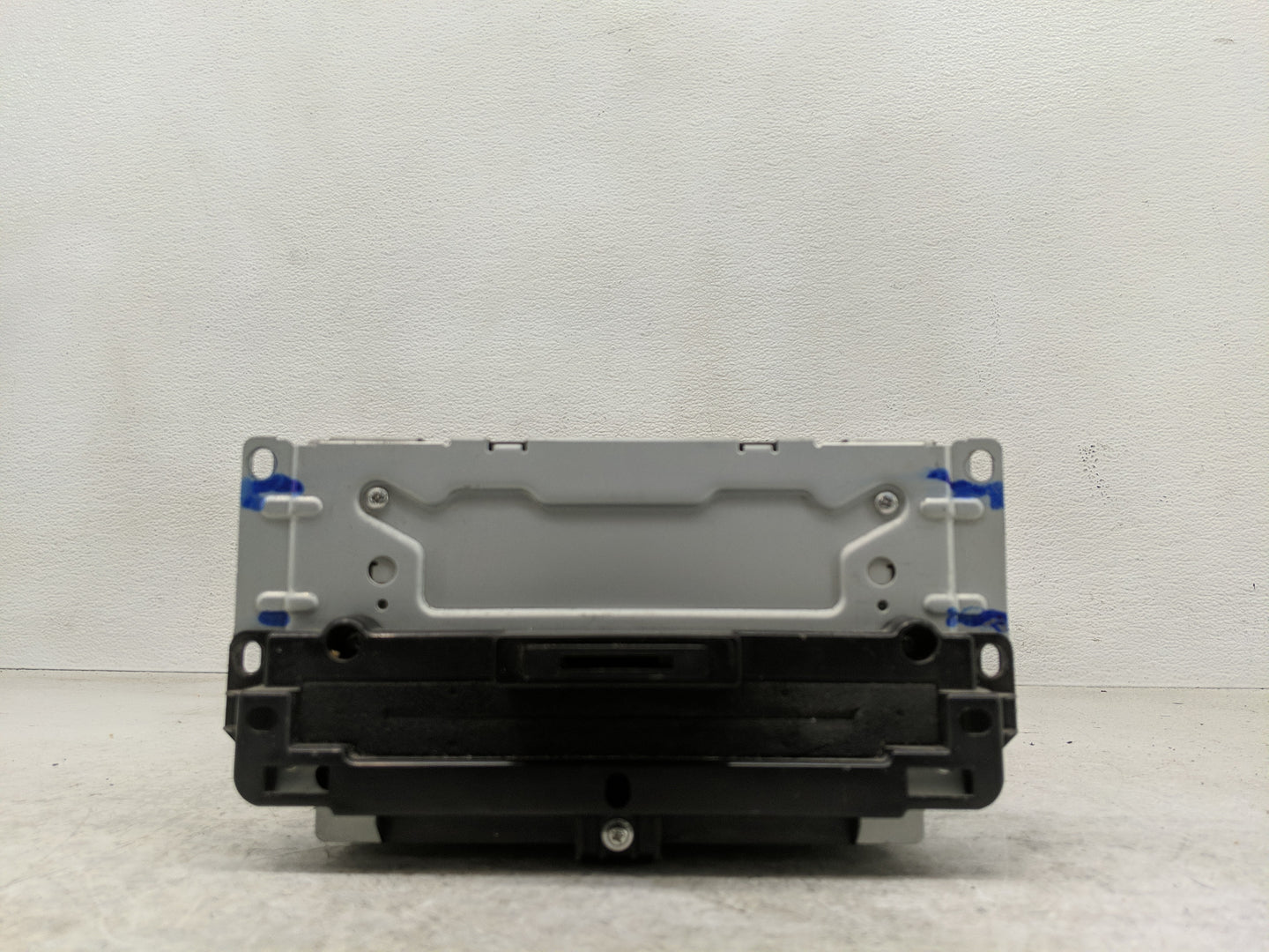 2018-2020 Dodge Journey Radio AM FM Cd Player Receiver Replacement P/N:P68342287AB Fits Fits 2018 2019 2020 OEM Used Auto Pa