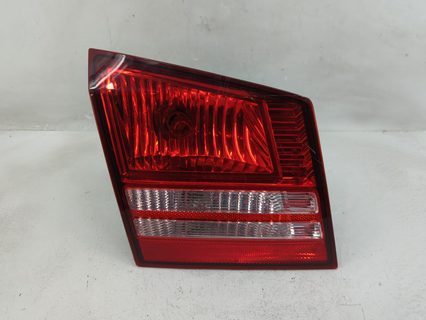 2018 Dodge Journey Tail Light Assembly Driver Left OEM P/N:04806369AF Fits OEM Used Auto Parts - Oemusedautoparts1.com
